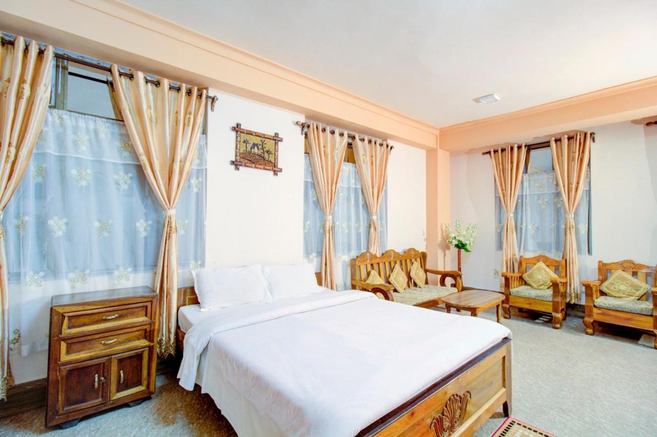 Capital O 79144 Coniferous Resort تشيرابونجي المظهر الخارجي الصورة